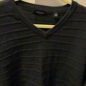 Van Heusen sweater